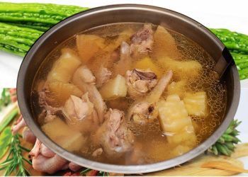 台灣苦瓜鳳梨雞湯