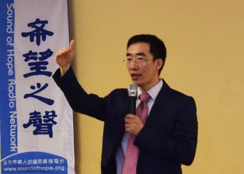 章天亮:法輪功被打壓十八年,擺在習近平面前的路是什麼?