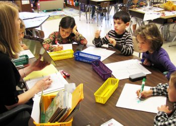 小學生要進行性別認知教育嗎？