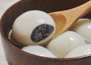 正月十五黑芝麻湯圓