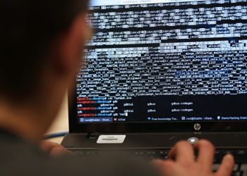 你正在被監控！中共網絡監控民眾證據曝光