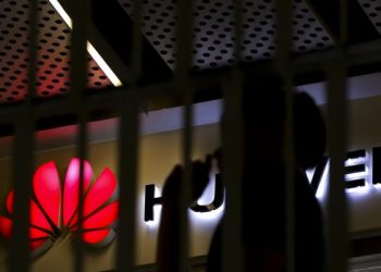美中科技大戰：多家頂尖科技公司停止向華為發貨