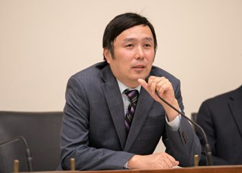 中共活摘器官 – 獲獎導演如何從不信到堅信？