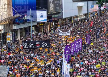蕭恩點評：香港七一大遊行，再現立法會暴力衝突