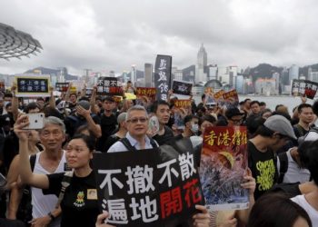 蕭恩點評：香港九龍大遊行 向大陸人講真相