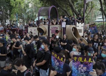 蕭恩點評：香港「三罷運動」全民抗暴，中共軍隊可能進入香港嗎？