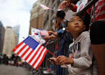 【走入美國】從香港談美中思維的不同（3）：中國強大有利於華人地位？