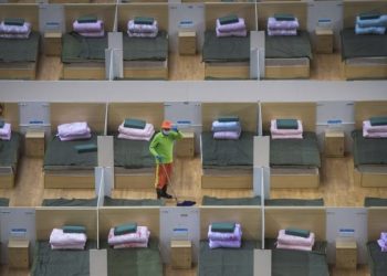 美疾控官員：新冠患者數量遠高於中方數據