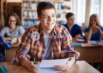 《青少年之聲-1》庫市高中生主辦學委候選人辯論會