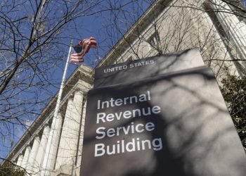 IRS擬延遲報稅日至5月 灣區就業崗位恢復緩慢