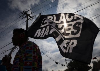 BLM創辦人坐擁多所白人區豪宅 分錢不均引內訌
