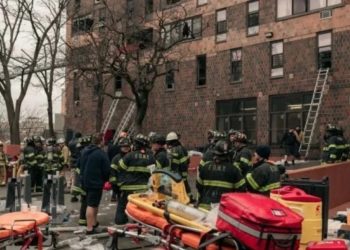规模前所未有 纽约市恶性火灾导致19人丧生（视频）