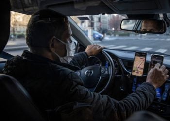 一位Uber司機熱心助人的感人的故事；2021 美國市場回顧：美國汽車市場次序顛覆：「不正常」才是新的正常