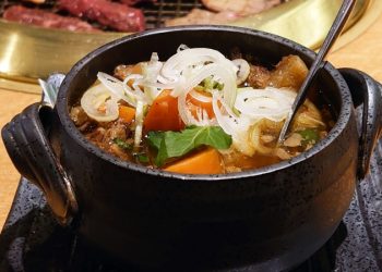 黑眼豆燉培根豬肉