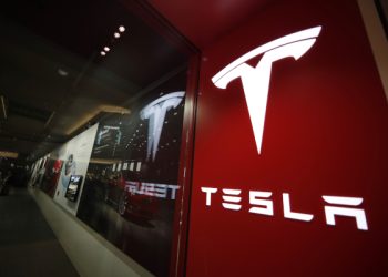 特斯拉在Cybertruck订车页面上删除有关该车投产时间等信息