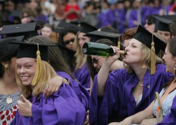 美教育部出手 為1.6萬大學生免除超4億“被騙”學貸