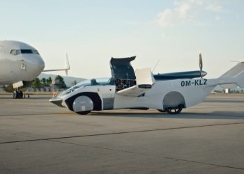 未來型飛行汽車AirCar獲官方適航認證