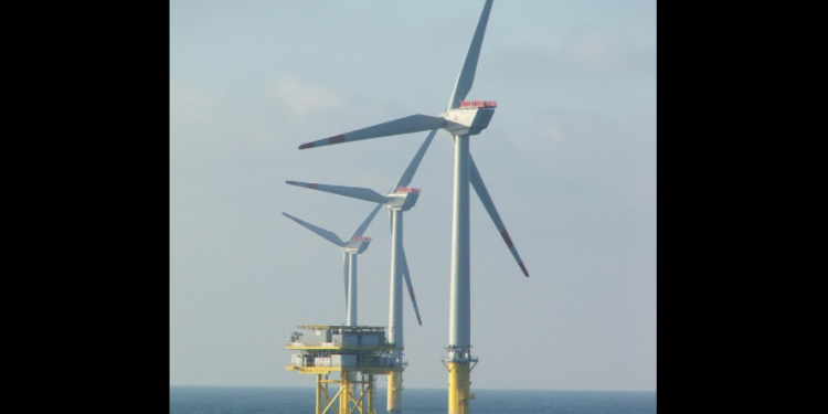 海上風力發電廠示意圖（Wikimedia Commons）