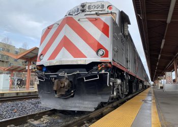Caltrain事故地點已被清理 恢復正常服務