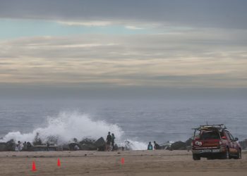 氣象部門發佈灣區海岸風險警告