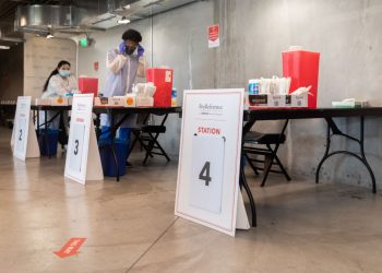 大通中心球館將在下個月取消「中共病毒」疫苗接種與檢測入場規定