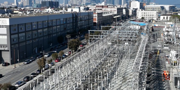 加州PG&E發電廠。（Getty Images）