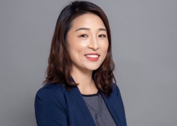 徐諾捐款一萬美元給電影《沈默呼聲》