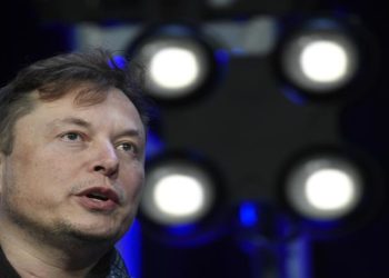 批評推特審查言論後馬斯克入股成最大股東