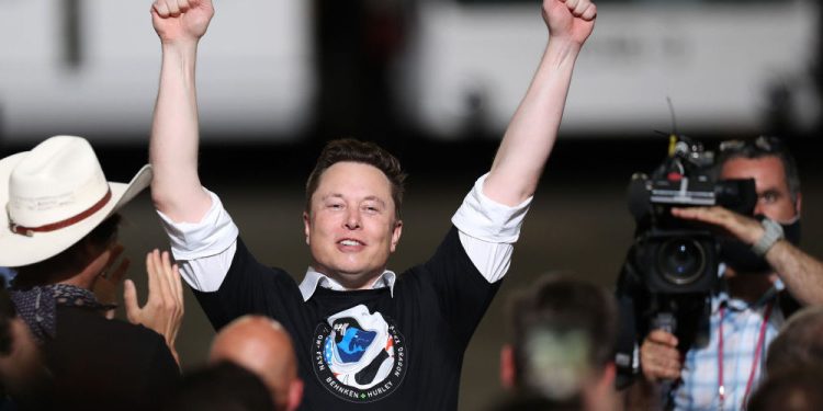 特斯拉CEO埃隆·馬斯克（Elon Musk）近日可謂“風光無限”。（圖片來源：Joe Raedle/Getty Images）