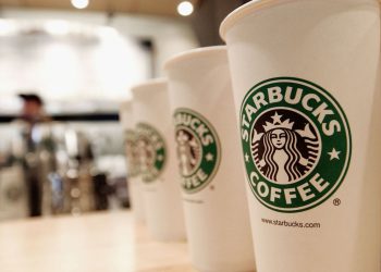 加州兩星巴克分店員工投票加入工會