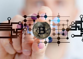 比特幣暴跌17%過去的週末虛擬貨幣市場流失2000億美元