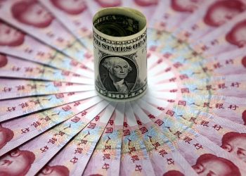 美聯儲加息令人民幣空前承壓 分析：中國資金將加速外逃