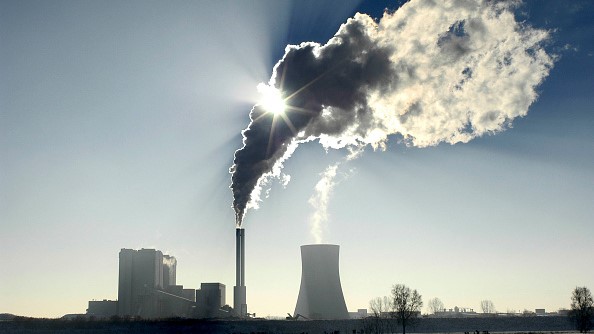 圖為德國下薩克森州漢諾威：Stoecken 的燃煤發電站。（圖片：plus49/Construction Photography/Avalon/Getty Images)