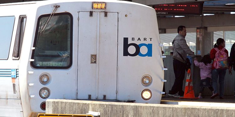 停靠於舊金山Daly City的BART列車。（Getty Images）