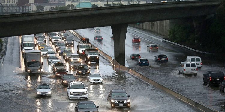 雨中的舊金山道路。（Getty Images）