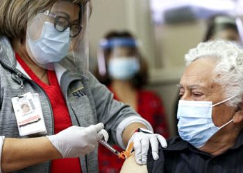 為何打過疫苗反而更易感染? 專家釋疑