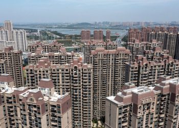 【採訪】大陸多地房貸年齡可至100嵗 民眾稱比賣身契還可怕