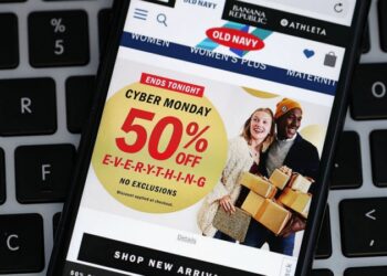 CYBER MONDAY 美股主指收低 債市延續漲勢