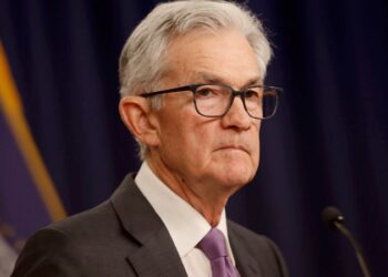 Fed「鷹鴿」訊號交錯道瓊收黑超160點