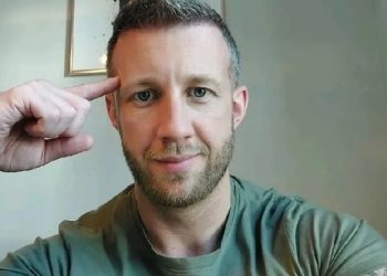 突發：共諜的結局被滅口 壯男暴斃！