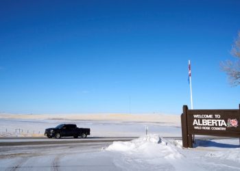 川普上任對美國能源，汽車工業，空氣排放/污染的影響。冬天雪地開車的必要品：雪鏈。