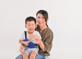 如何幫助單親媽媽走出生活的低谷
