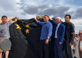 陳維明新作【歷史的垃圾】 藝術性批判極權歷史