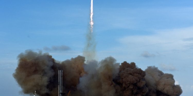 SpaceX火箭發射。（REUTERS）