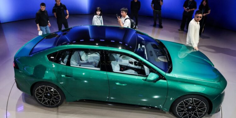 寶馬汽車的新車會展。（REUTERS）