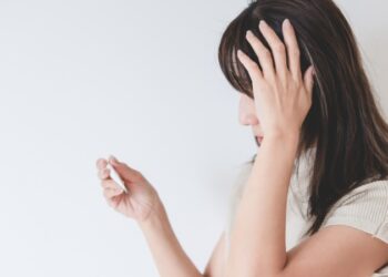 頭痛不只是“頭”的問題——中醫教你看懂身體的信號