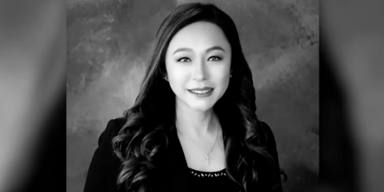 被指控為中共代理人的洛杉磯縣亞凱迪亞華裔市長王愛琳。（網絡截圖）