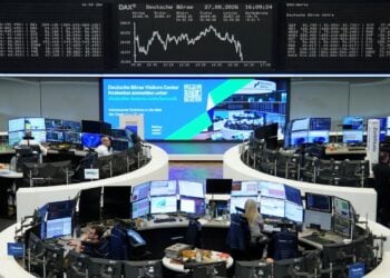 美伊重新交火美股應聲下跌，道指重挫374點，8月仍收穫連續第五個月上漲